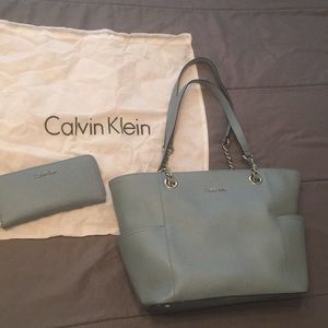 Calvin Klein tote purse and wallet in light blue